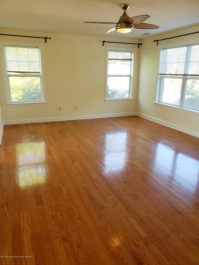 63 Franklin School Way, Metuchen, NJ 08840 Condo for Rent in Metuchen