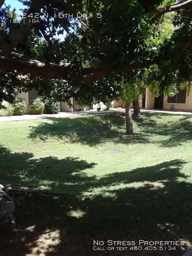 Foto del edificio - 1 Bed Condo off 19th Ave and Bell Rd!
