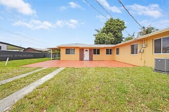 Building Photo - 532 SW 79th Ave