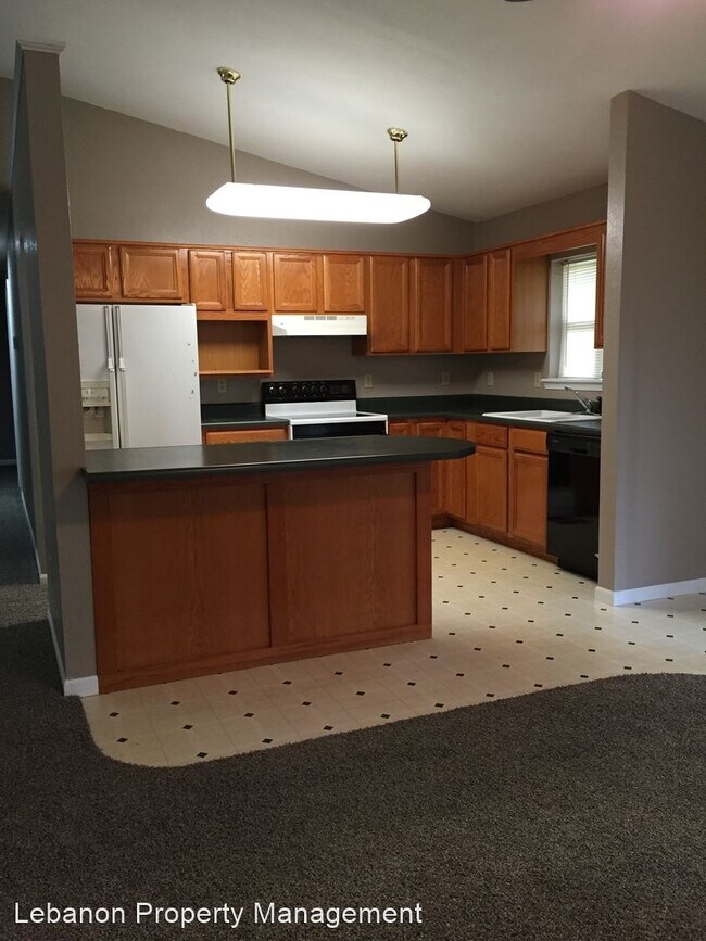 Building Photo - 3 br, 2 bath House - 1400 Cedar