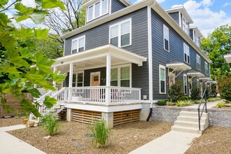 Building Photo - 769 S Washington Ave