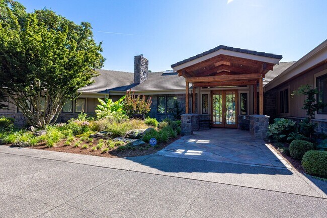 Building Photo - Iconic West Linn Estate – Waterfront Luxur...