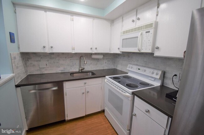 Building Photo - 4704 30th St S