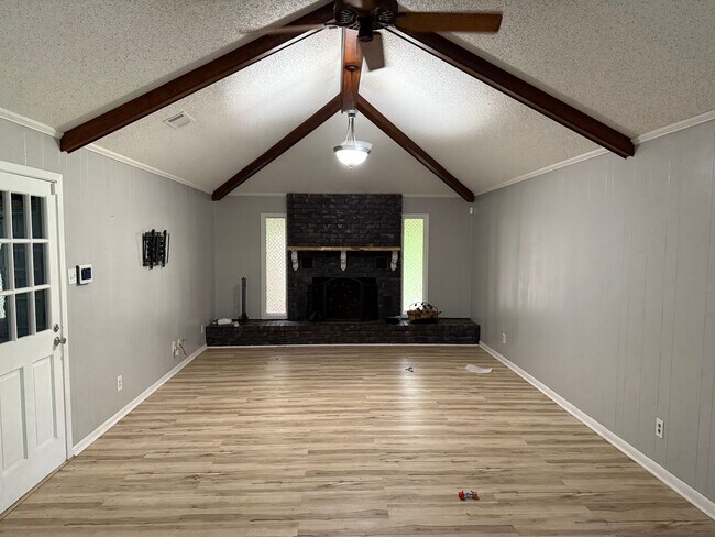 Foto del edificio - 1746 Par Rd 7139