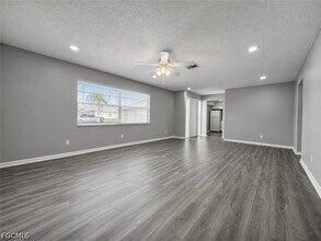 Building Photo - 3509 SE 15th Pl