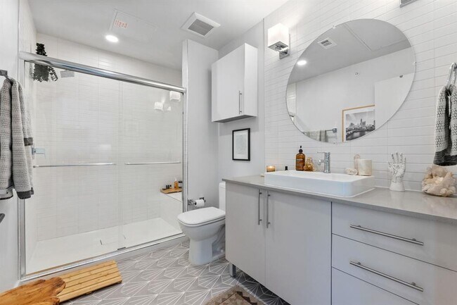 Foto del edificio - 4004 Banister Ln