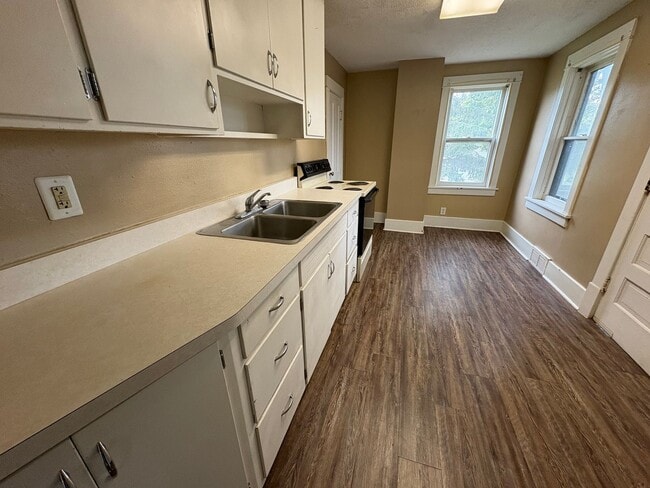 Foto del edificio - 308/310 3rd St SE