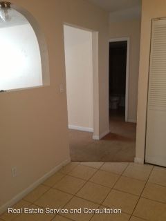 Building Photo - 505 White City Blvd