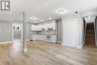 Building Photo - 296 St Ann Ave