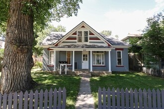 Building Photo - 605 Mathews St