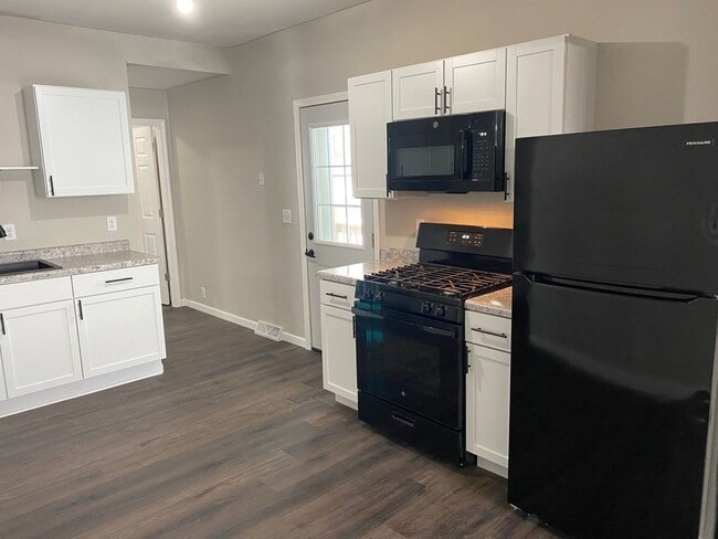 Foto del edificio - 500 Pier St