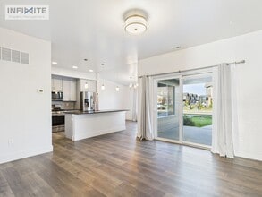 Building Photo - 4830 Flanders Way