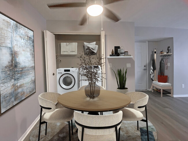 Building Photo - Park Vista