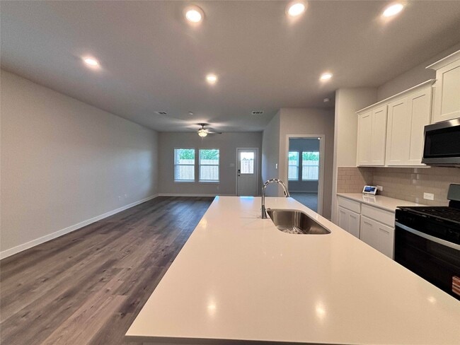 Building Photo - 32506 Timber Point Dr