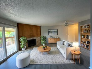 Building Photo - 4015 Stonedike Dr