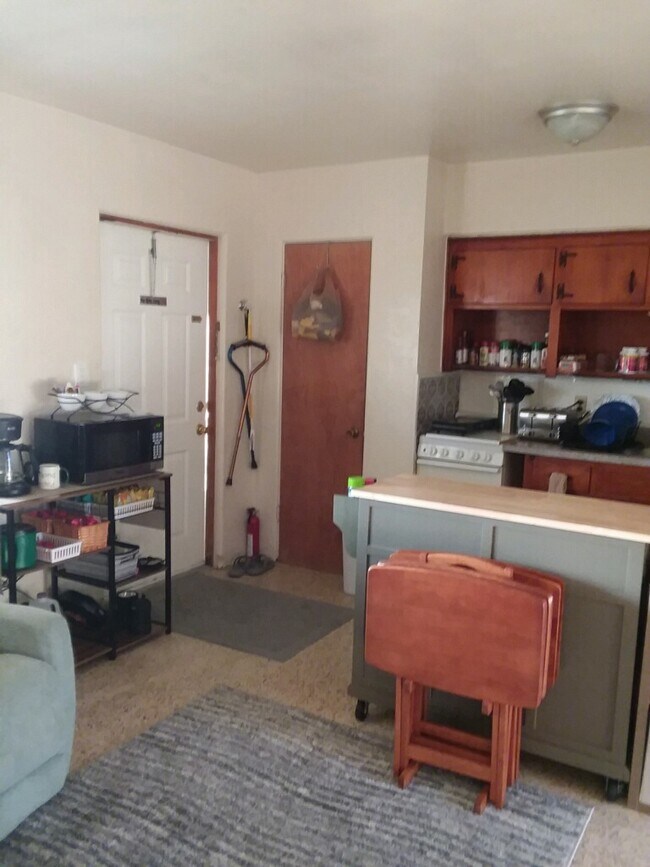 Kitchen - 2040 Ocean Shore Blvd