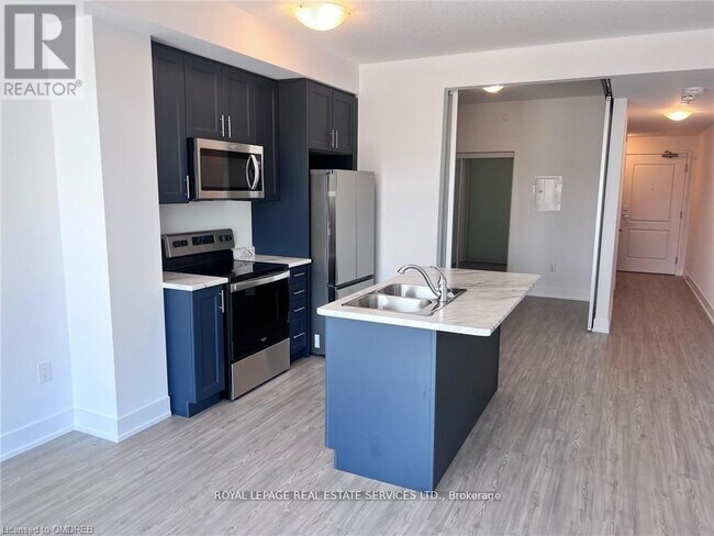 Photo du bâtiment - 460-460 Dundas St E