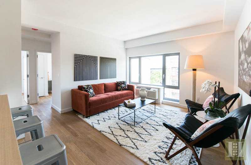 Primary Photo - 500 Sterling Pl
