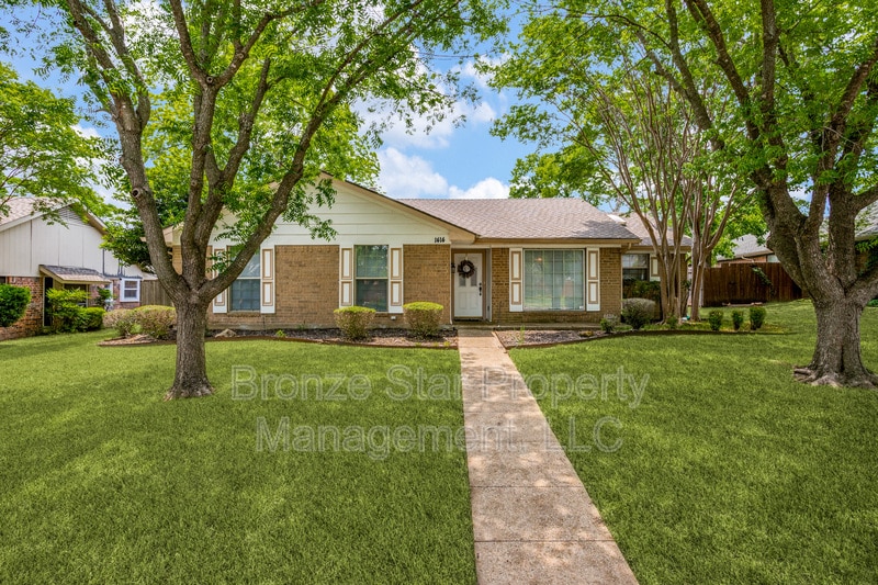 Primary Photo - 1414 Woodcreek Dr
