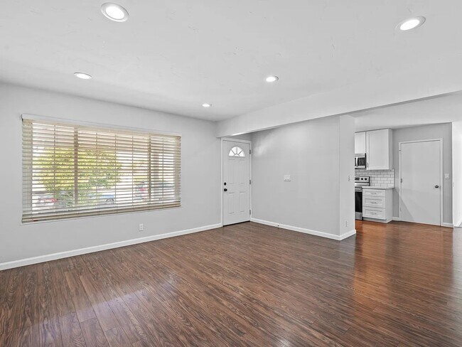 Foto del edificio - 2869 Fairfax Ct