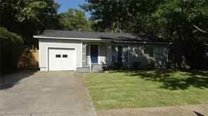 Building Photo - 2211 Muret St