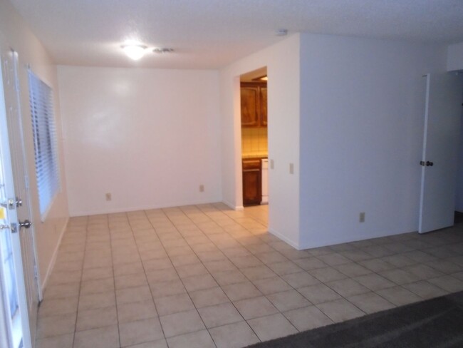 Building Photo - 3208 La Costa St