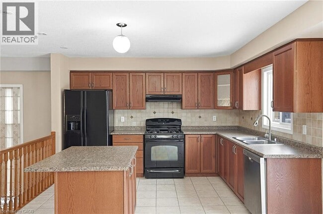 Building Photo - 557 Wood Nettle Way