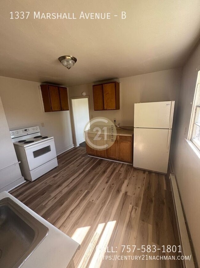 Foto del edificio - 1337 Marshall Ave