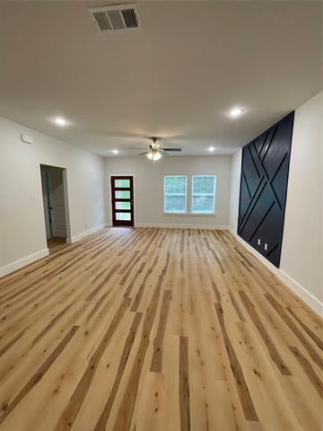 Building Photo - 6127 Tejas Dr