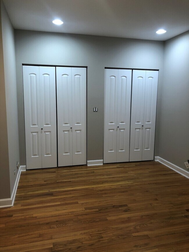 Foto del edificio - 2215 W Monroe St