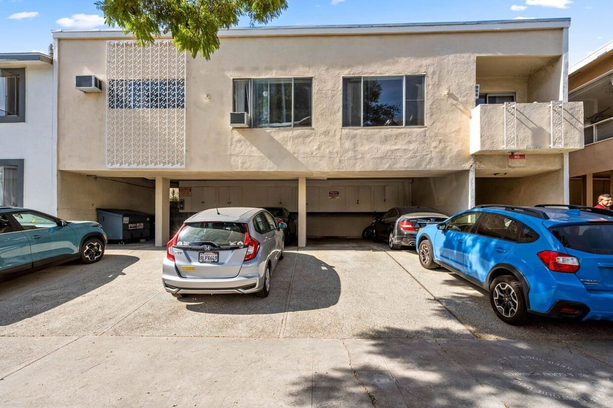 Photo - 607 Flores Street