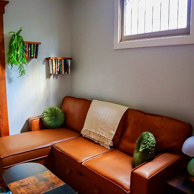 Foto del edificio - 796 Ebner St