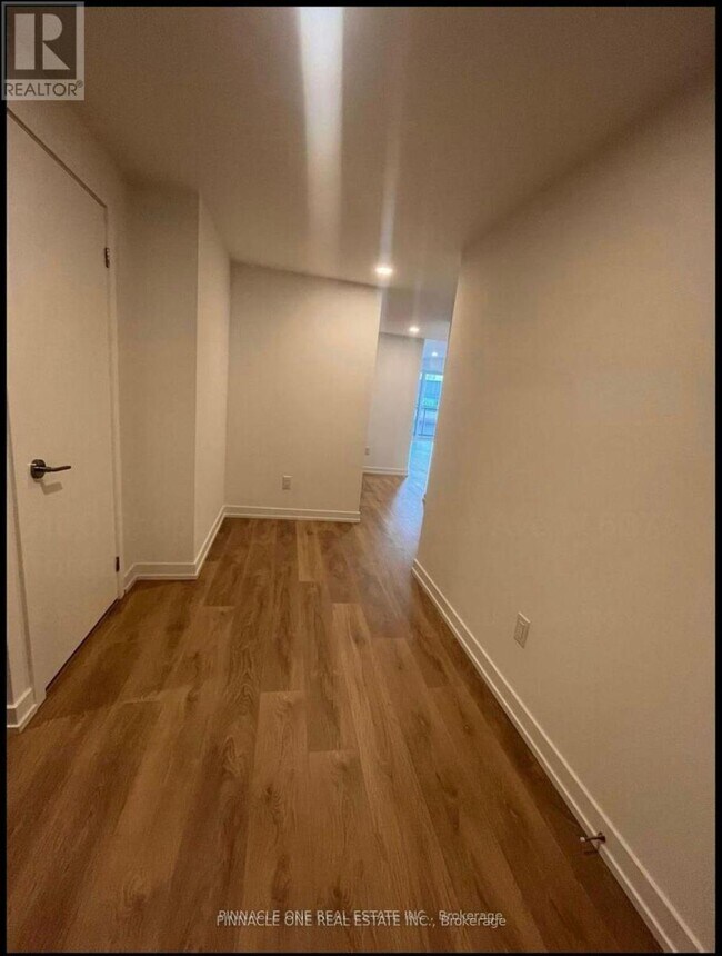 Photo du bâtiment - 1100 Sheppard Ave W