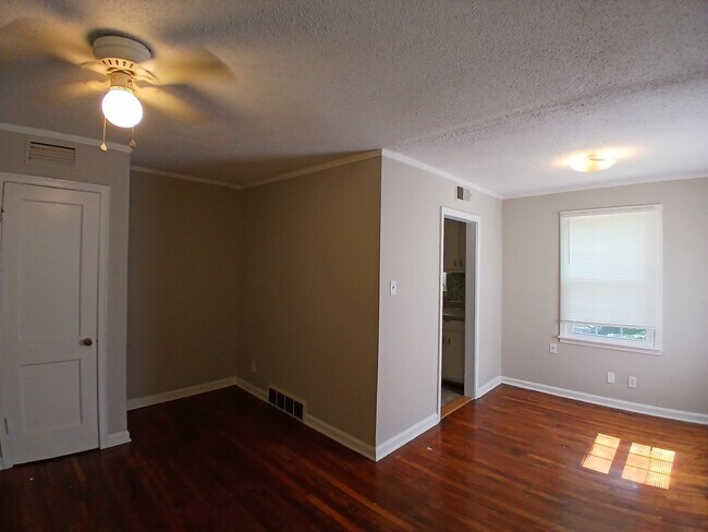 Foto del edificio - Newly Renovated Duplex in Hayden Place