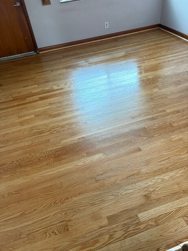 Sala de estar - 4994 Fyler Ave