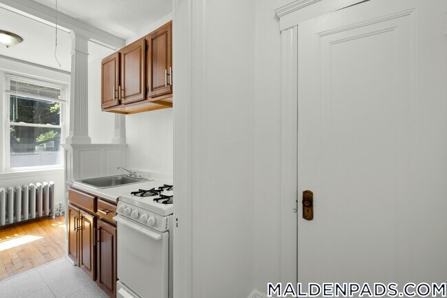 Foto del edificio - 172 Maple St