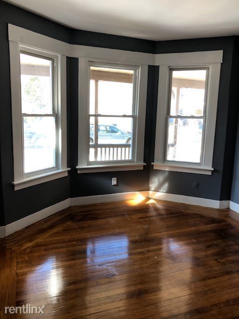 Building Photo - 3 br, 1 bath  - 97 Blake St Fl 1