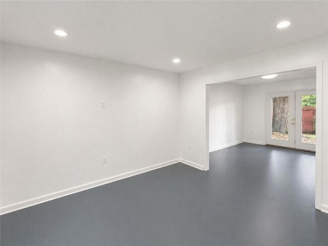 Foto del edificio - 7702 Belcrest Pl