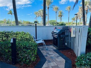 Building Photo - 8800 S Ocean Dr
