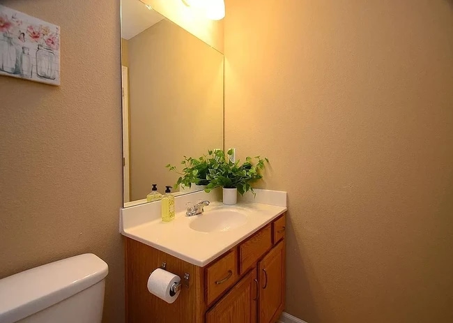 2nd bathroom - 8810 Read St