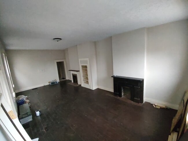 Living Room - 208 E 9th St