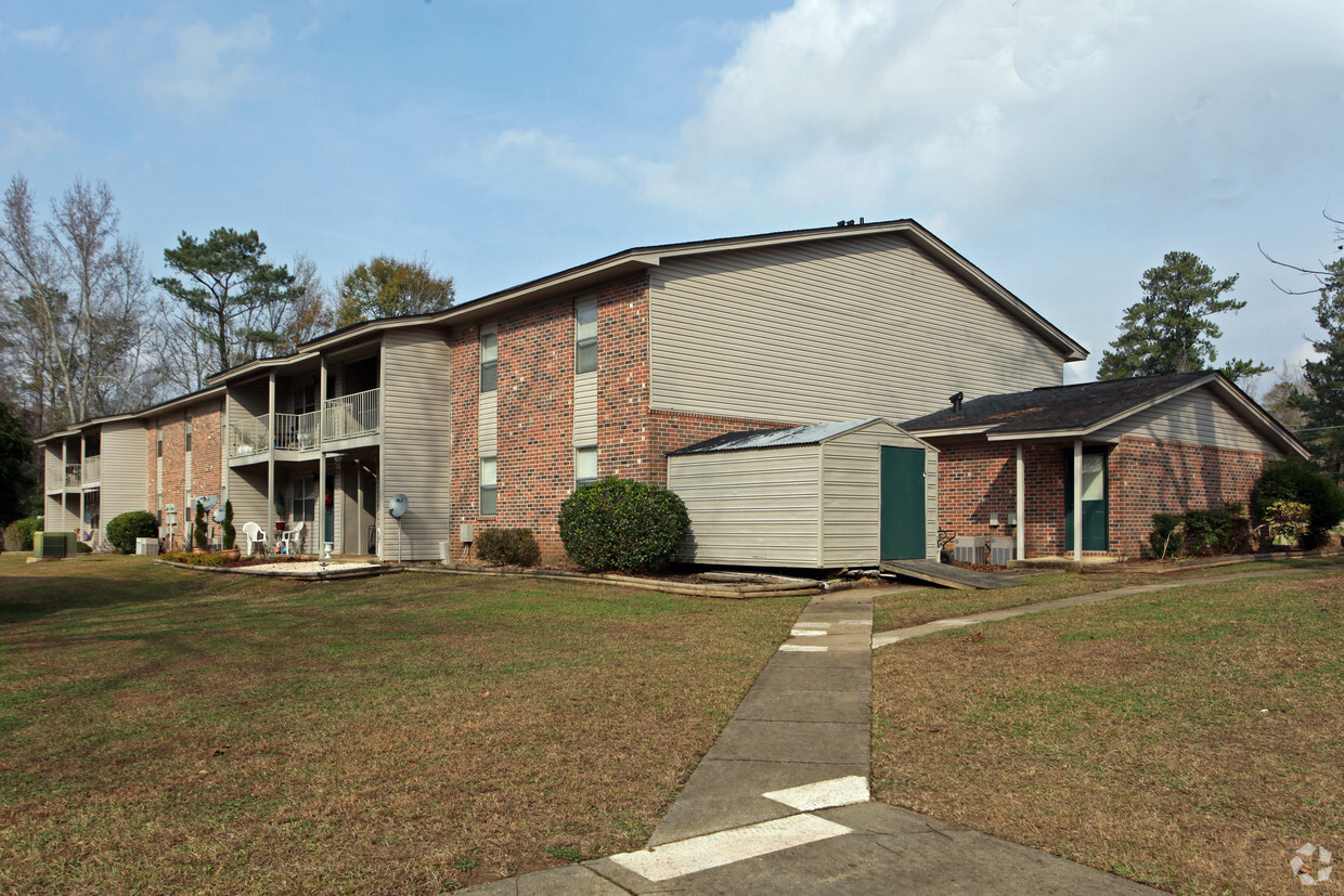 Building Photo - Bent Creek Apartments