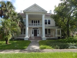 Building Photo - 720 W Verona St
