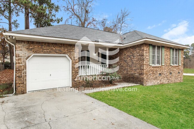 Foto del edificio - 709 Greensprings Dr