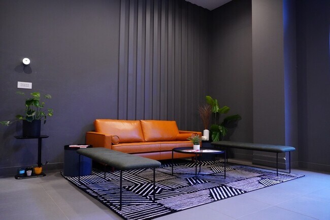 Vestíbulo - SOLO on Chestnut - 4233