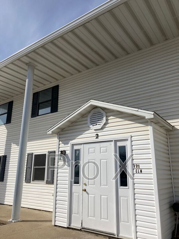 Foto principal - 121 Elm St