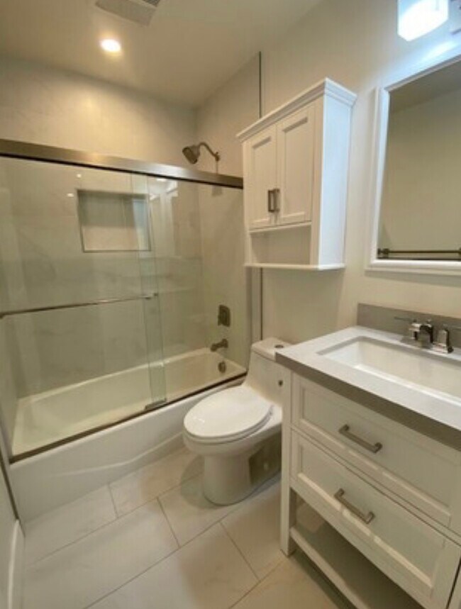 Remodeled bathrooms - 2600 Apple Ave