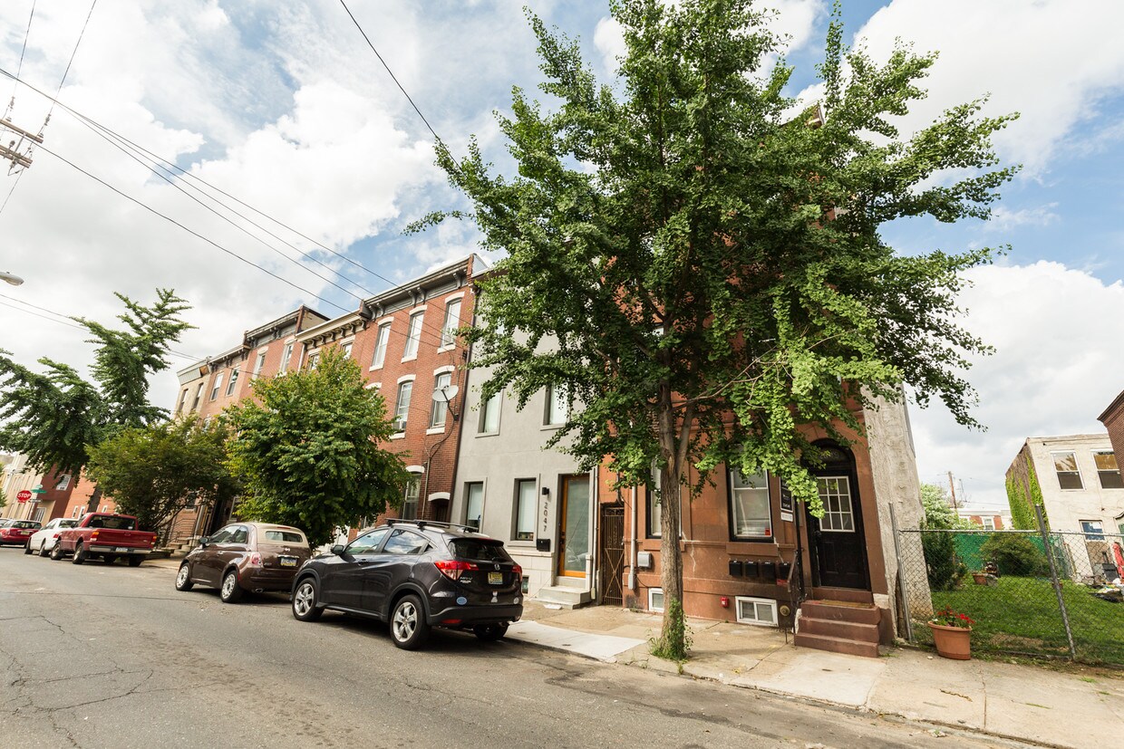 2049 E Susquehanna Ave