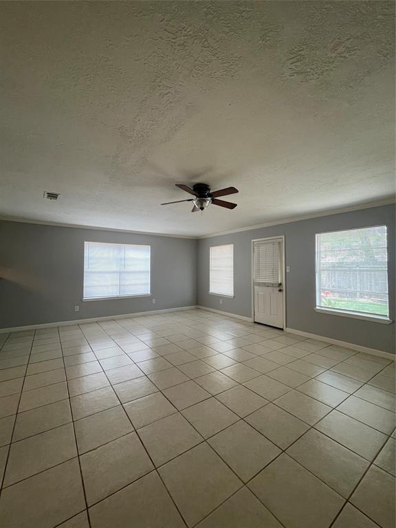Building Photo - 7622 Bubbling Spring Ln