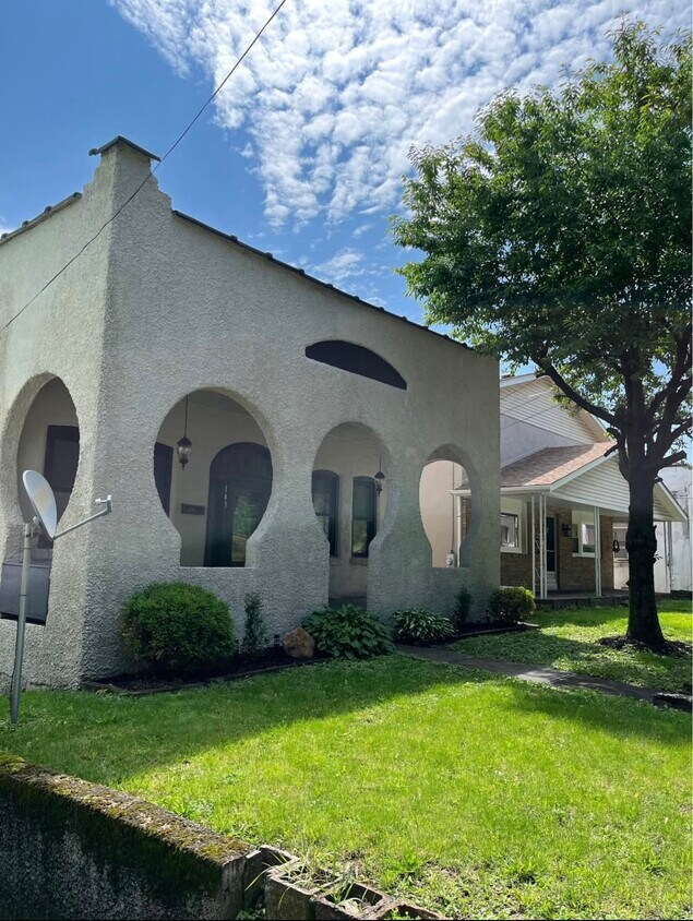Foto principal - 143 S 9th St